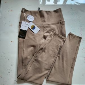 Vuori Washed Studio Pocket Leggings